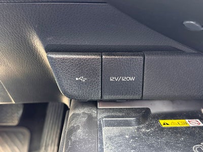 2023 Toyota Camry Hybrid XLE