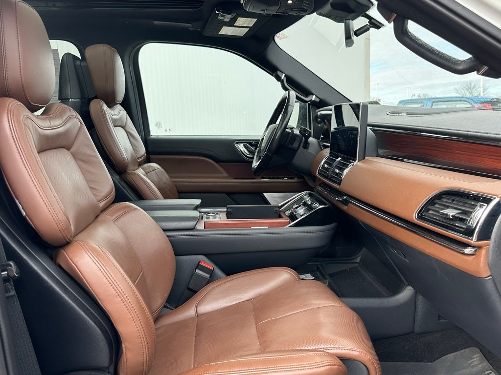 2023 Lincoln Navigator L Reserve