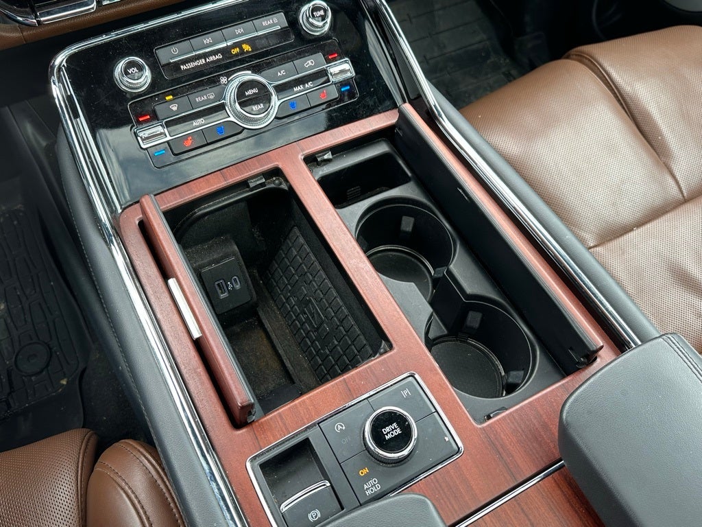 2023 Lincoln Navigator L Reserve