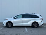 2025 Toyota Sienna Platinum Hybrid 7 Passenger