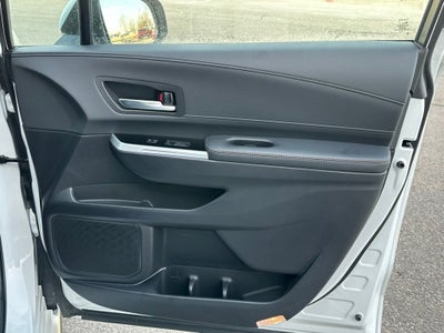 2025 Toyota Sienna Platinum Hybrid 7 Passenger