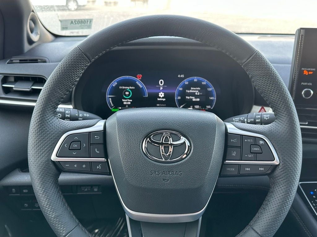 2025 Toyota Sienna Platinum Hybrid 7 Passenger