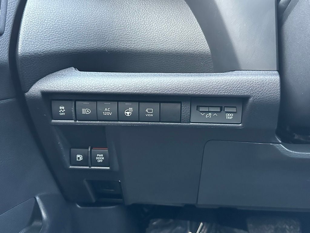 2025 Toyota Sienna Platinum Hybrid 7 Passenger