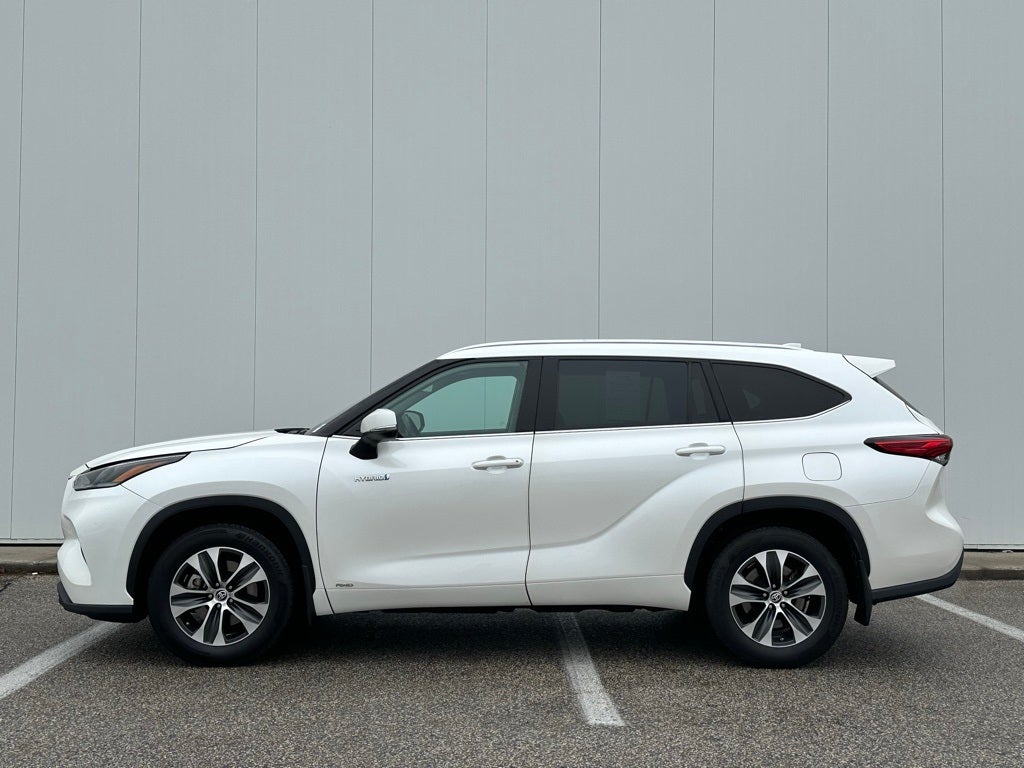 2021 Toyota Highlander Hybrid XLE