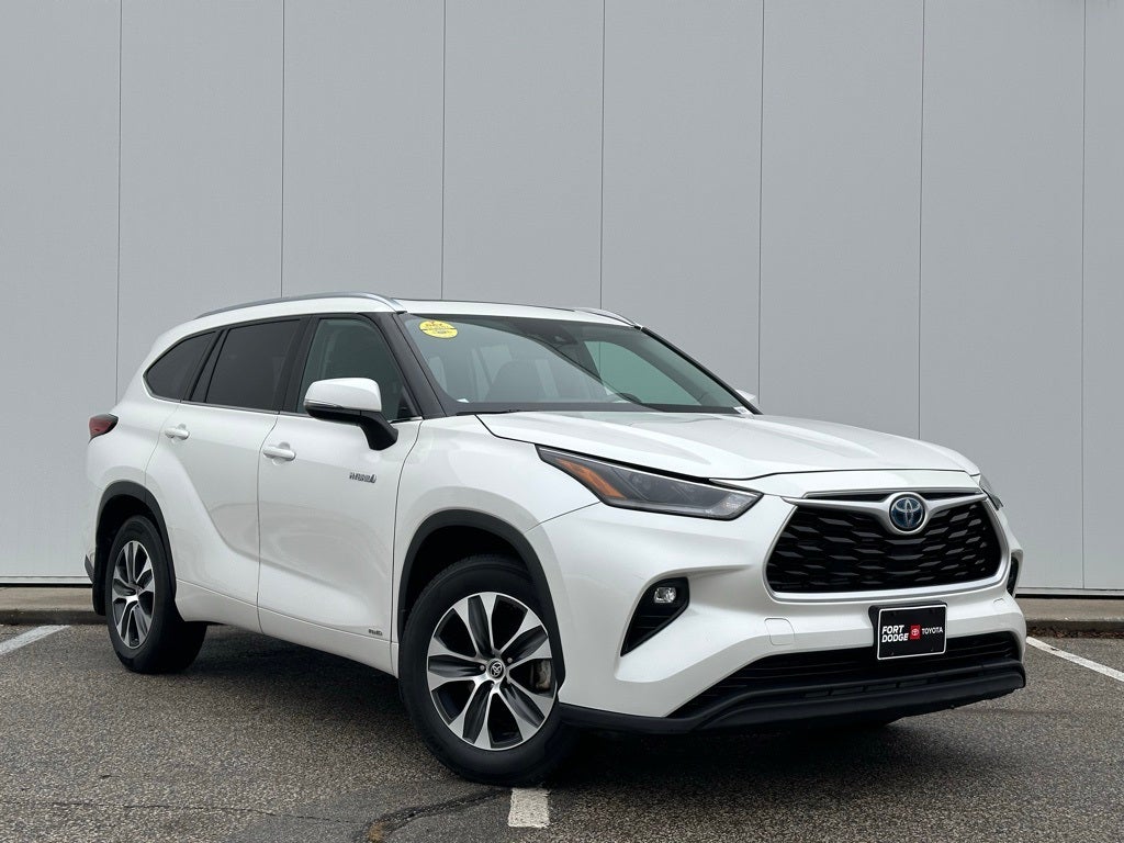 2021 Toyota Highlander Hybrid XLE