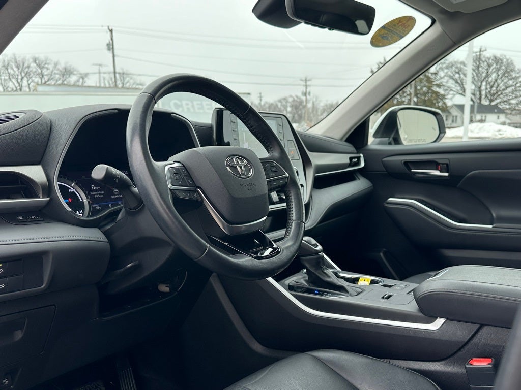 2021 Toyota Highlander Hybrid XLE