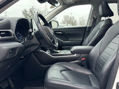 2021 Toyota Highlander Hybrid XLE