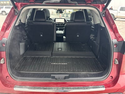 2023 Toyota Highlander Platinum