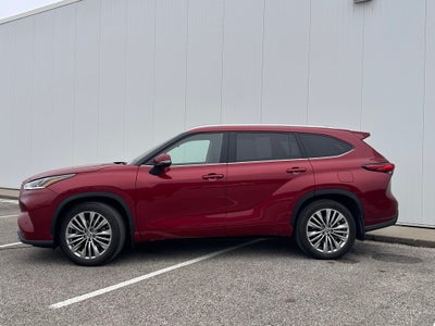 2023 Toyota Highlander Platinum