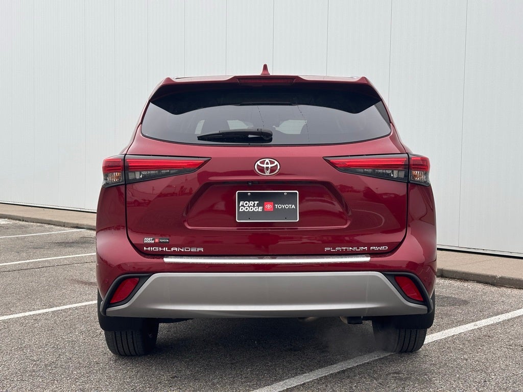 2023 Toyota Highlander Platinum