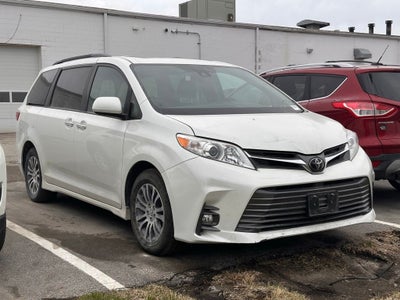 2018 Toyota Sienna XLE 7 Passenger