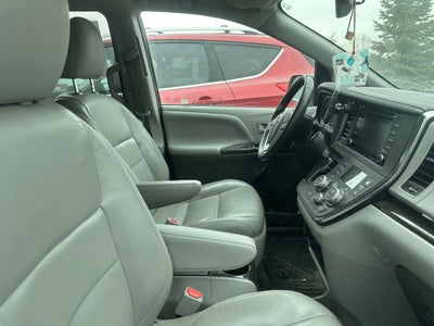 2018 Toyota Sienna XLE 7 Passenger
