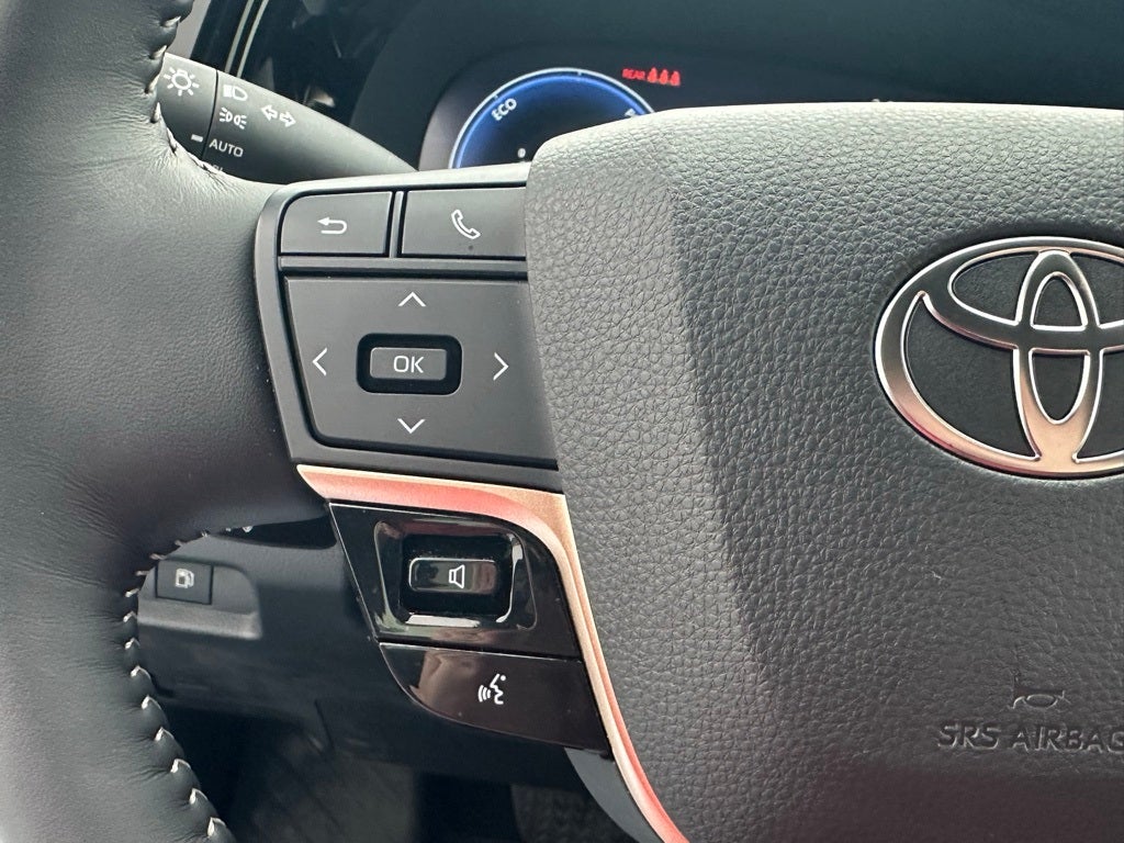 2025 Toyota Crown Signia Limited