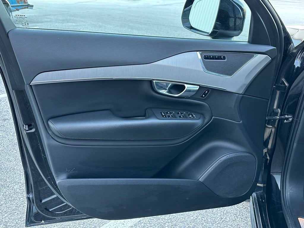 2023 Volvo XC90 B5 Core