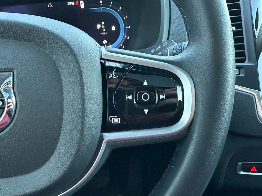 2023 Volvo XC90 B5 Core