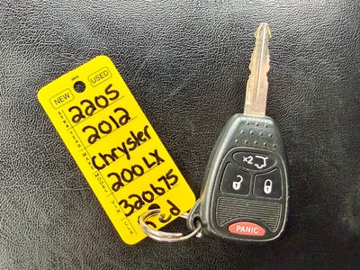 2012 Chrysler 200 LX