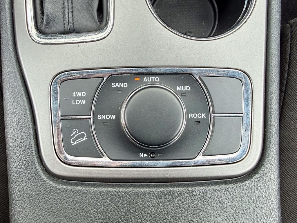 2020 Jeep Grand Cherokee Laredo