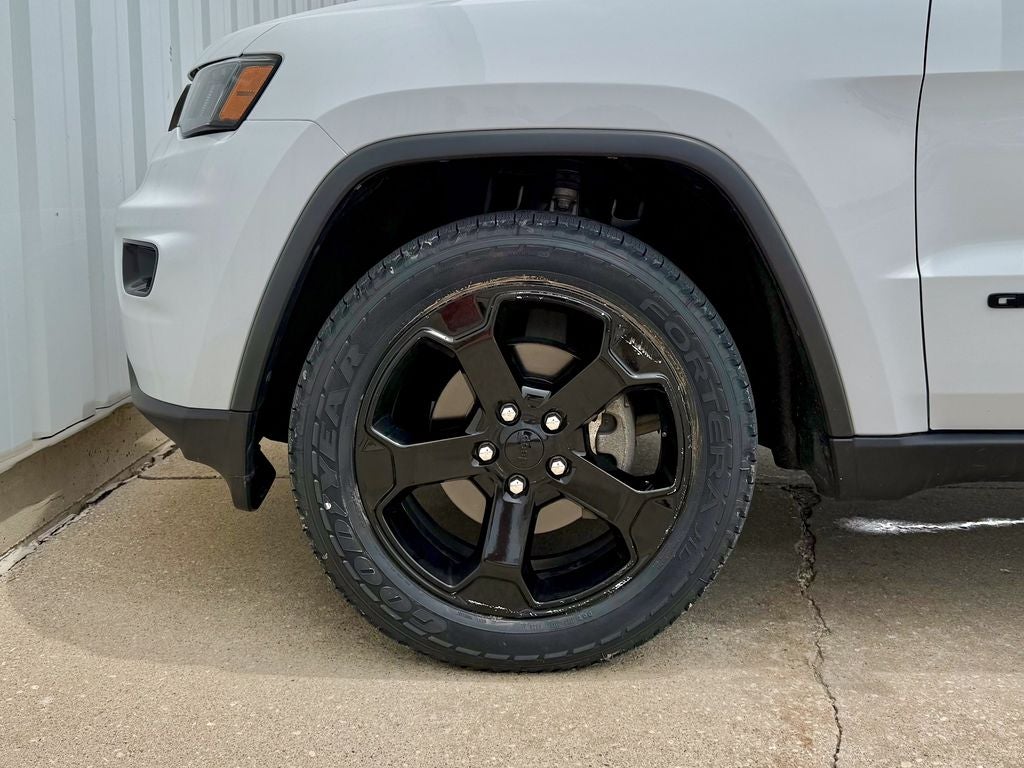 2020 Jeep Grand Cherokee Laredo