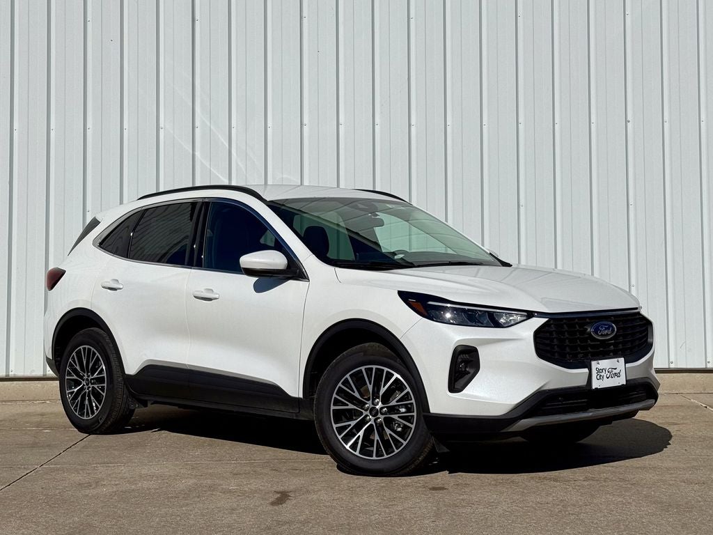 2025 Ford Escape Plug-In Hybrid Base