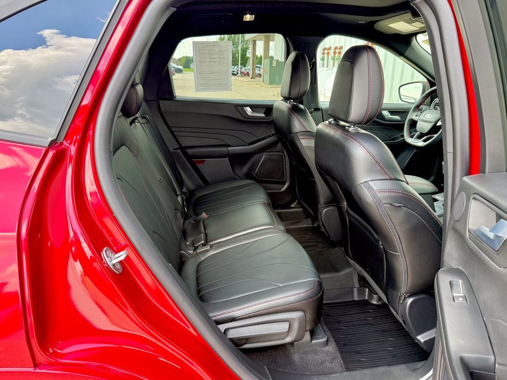 2025 Ford Escape ST-Line Elite