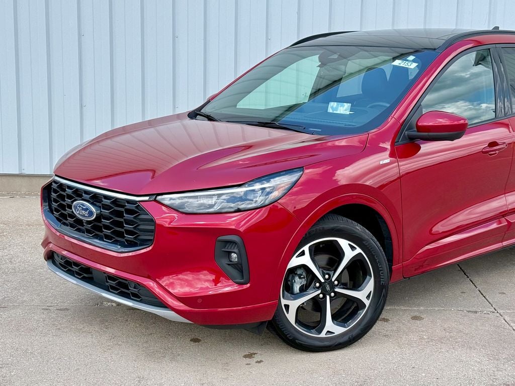2025 Ford Escape ST-Line Elite