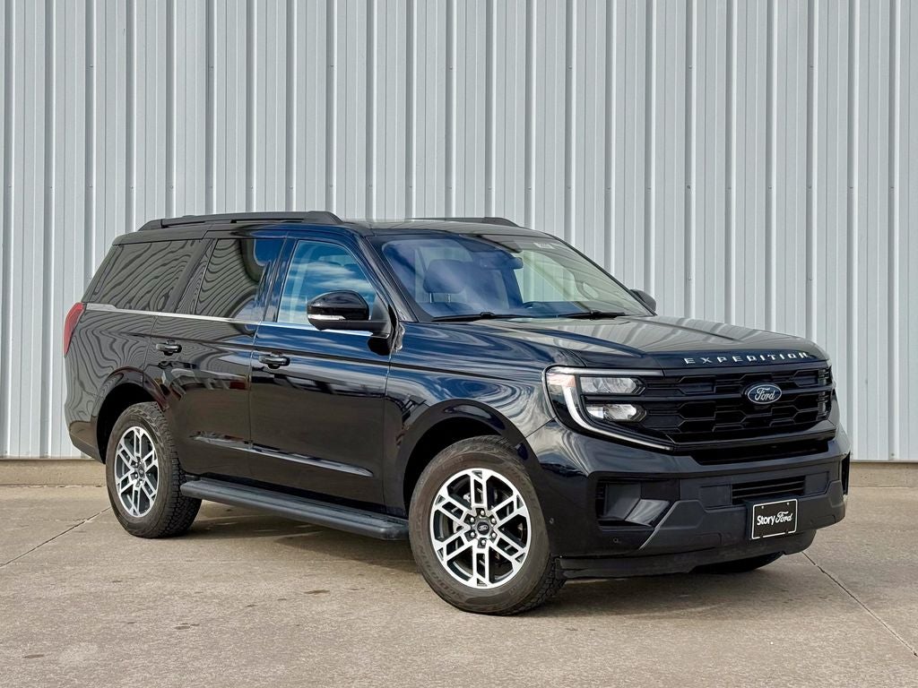 2025 Ford Expedition Active