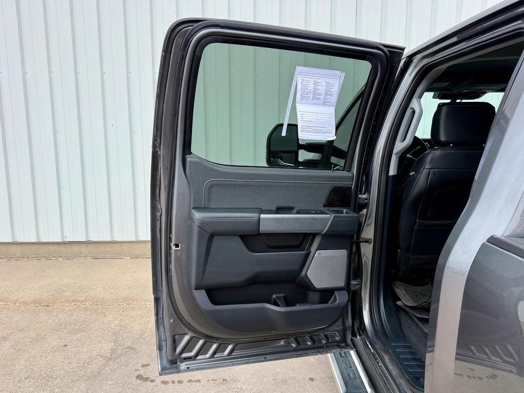 2023 Ford F-350SD Lariat