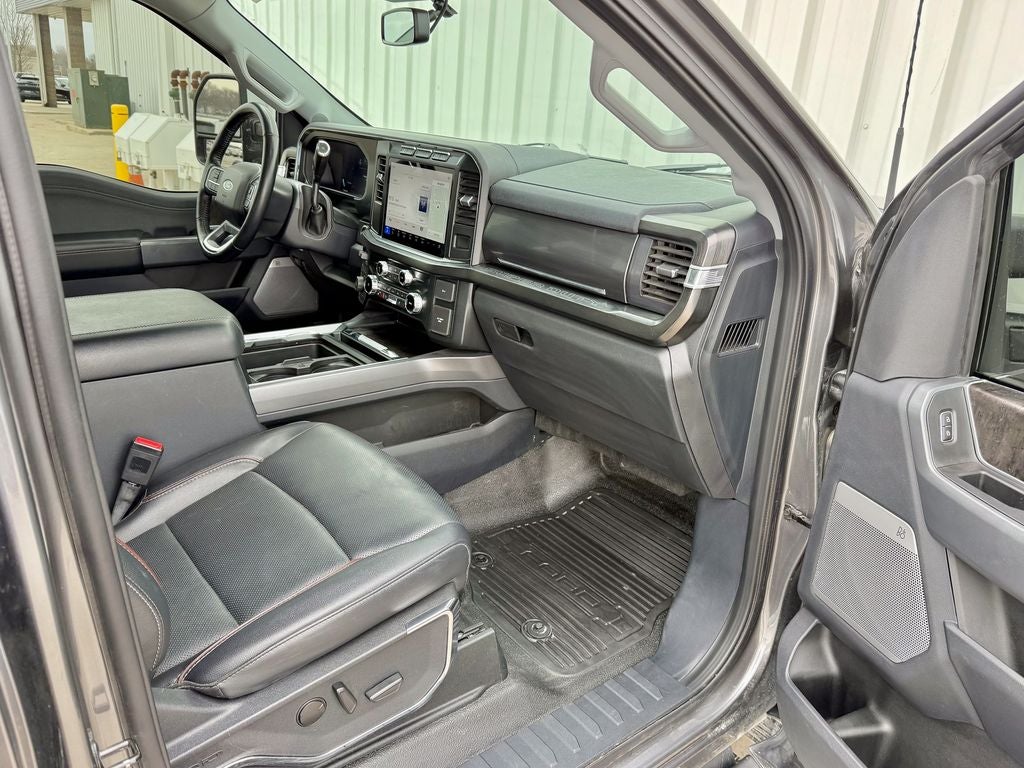 2023 Ford F-350SD Lariat