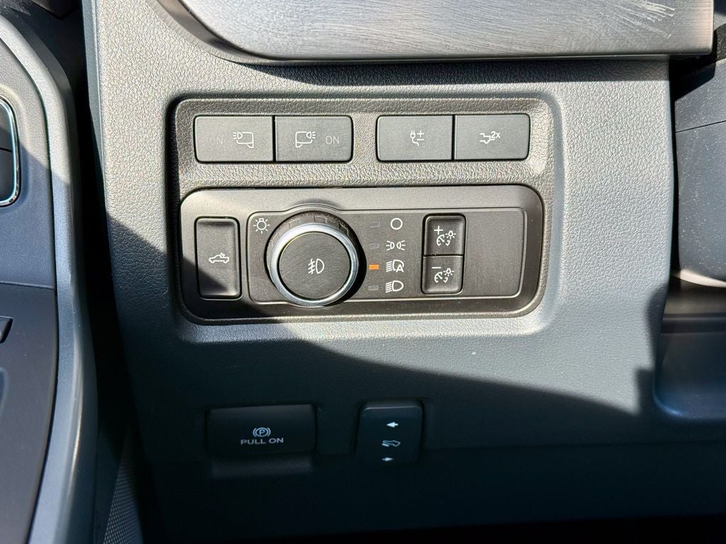 2023 Ford F-350SD Lariat