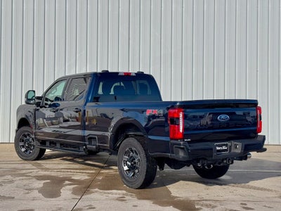 2023 Ford F-350SD Lariat