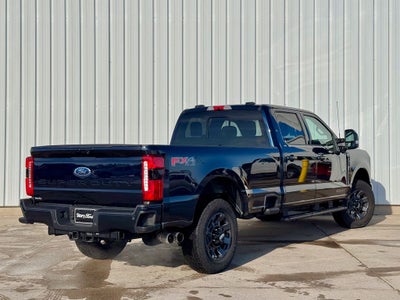 2023 Ford F-350SD Lariat