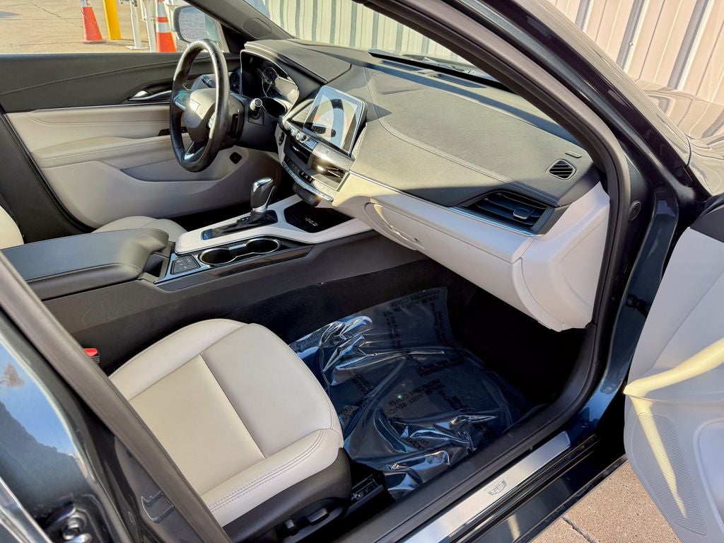 2021 Cadillac CT4 Luxury