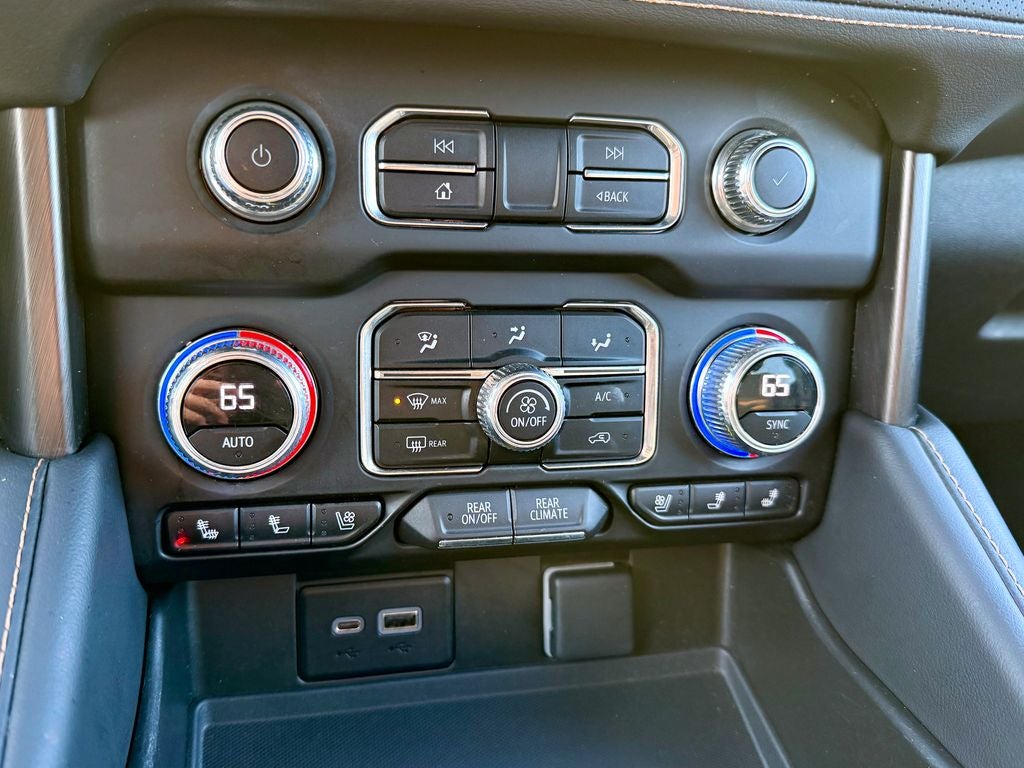 2023 GMC Yukon XL AT4