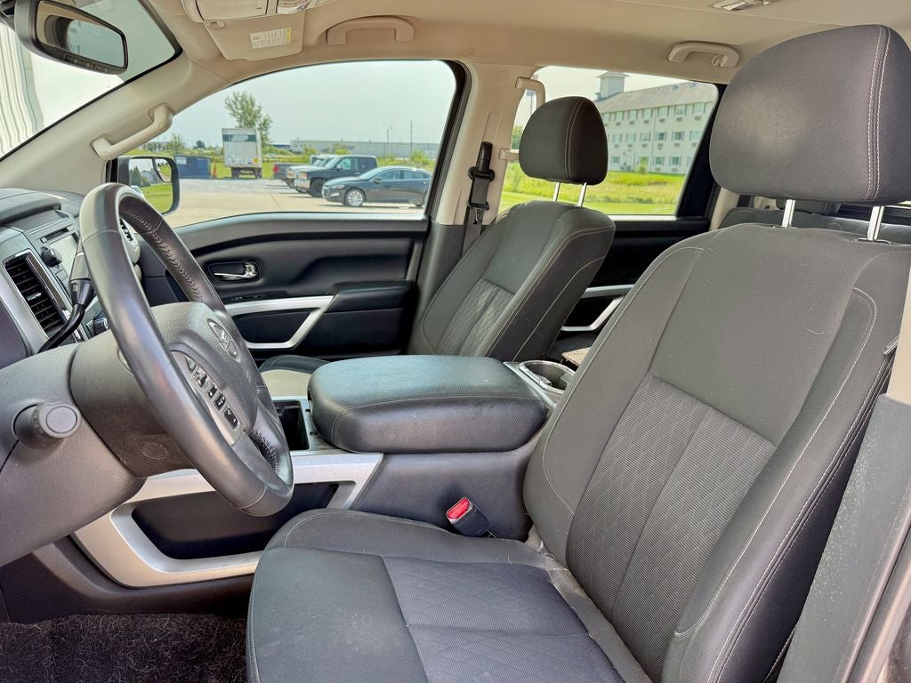 2018 Nissan Titan SV