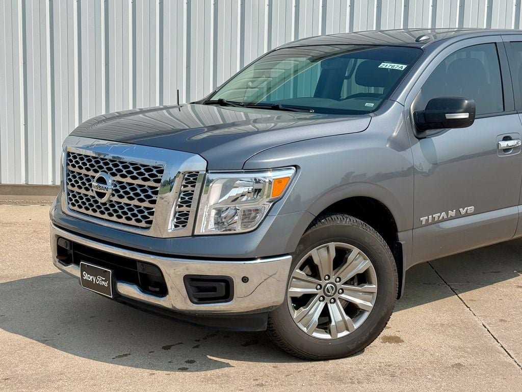 2018 Nissan Titan SV