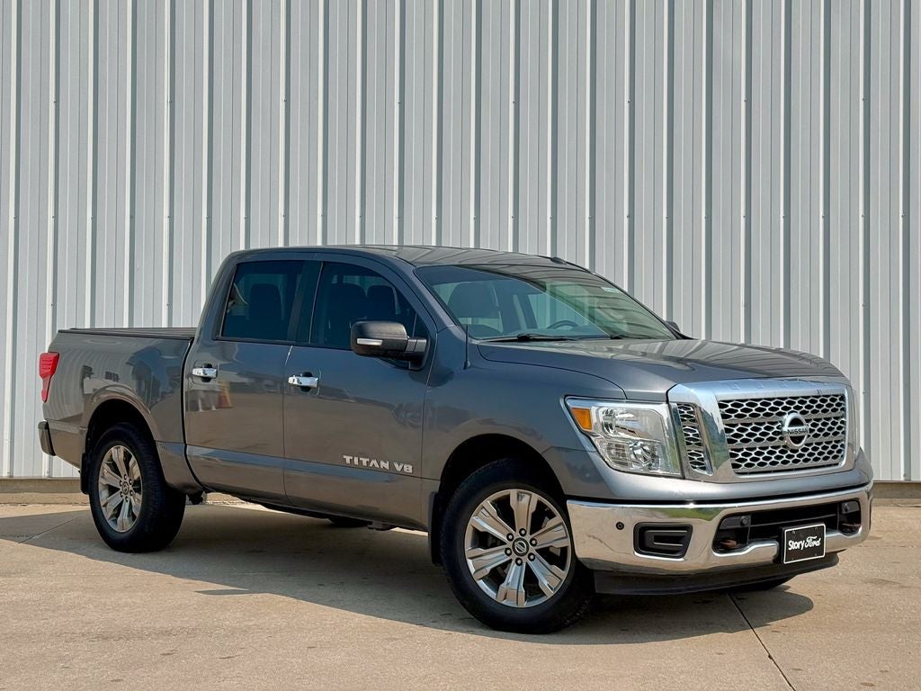 2018 Nissan Titan SV