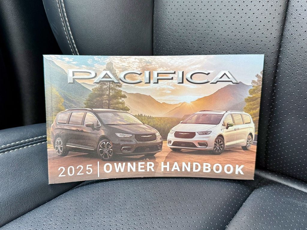 2025 Chrysler Pacifica Select