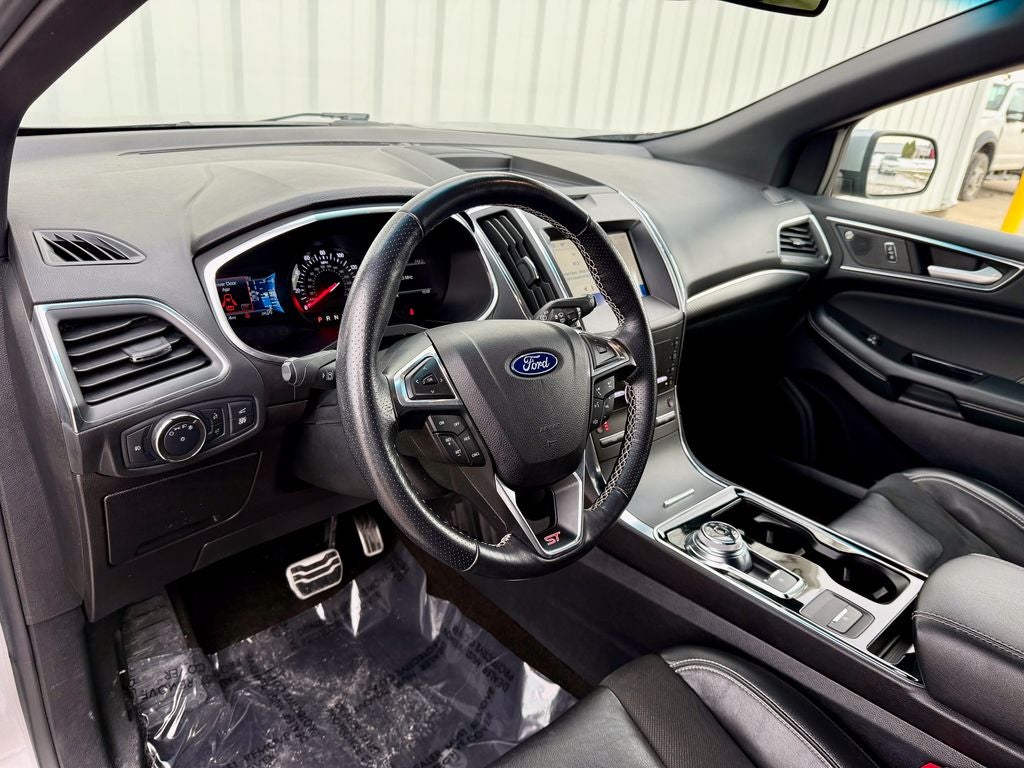 2020 Ford Edge ST