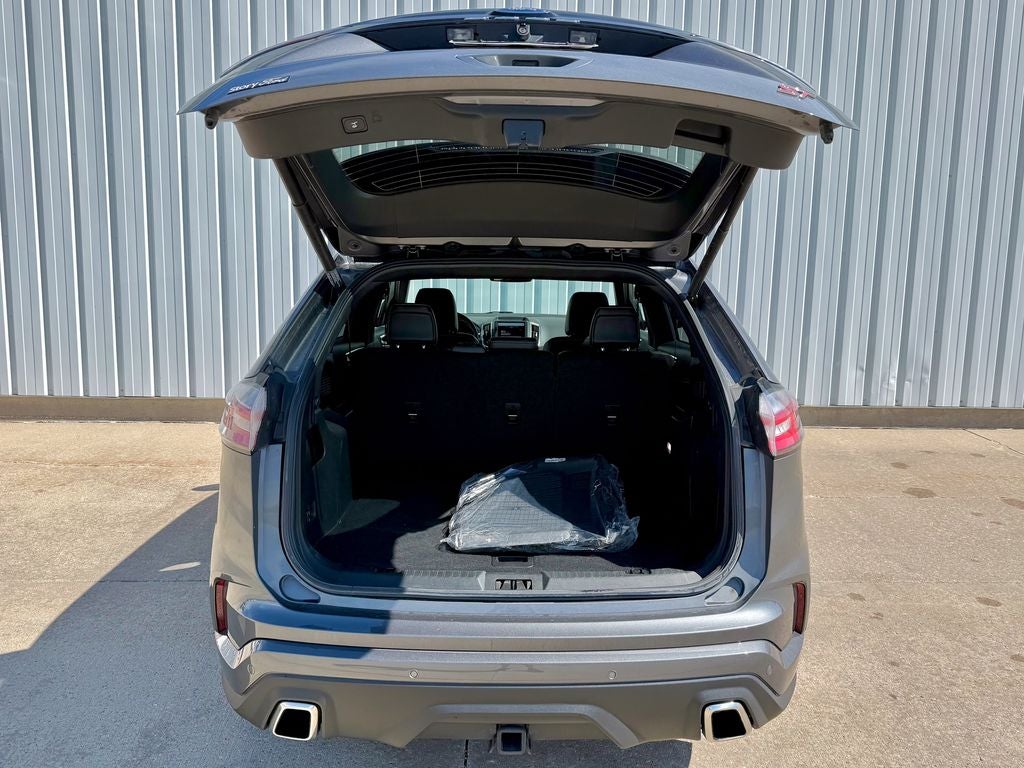 2022 Ford Edge ST