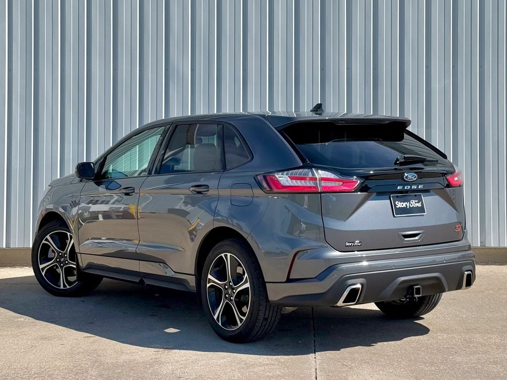 2022 Ford Edge ST