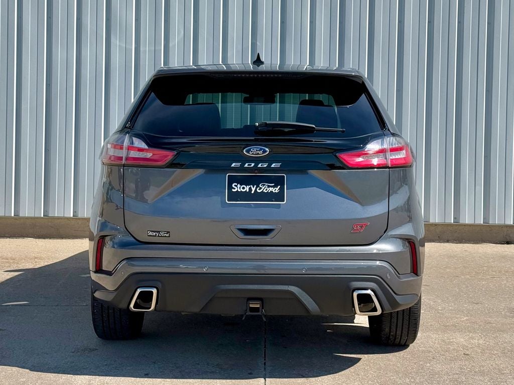 2022 Ford Edge ST