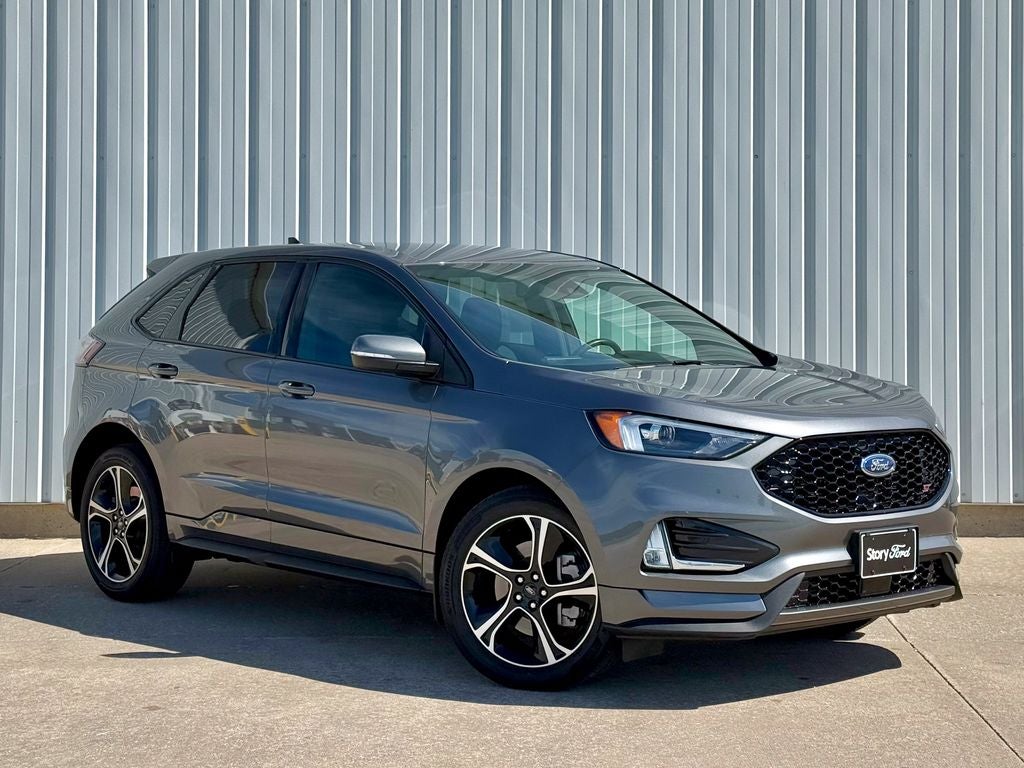 2022 Ford Edge ST