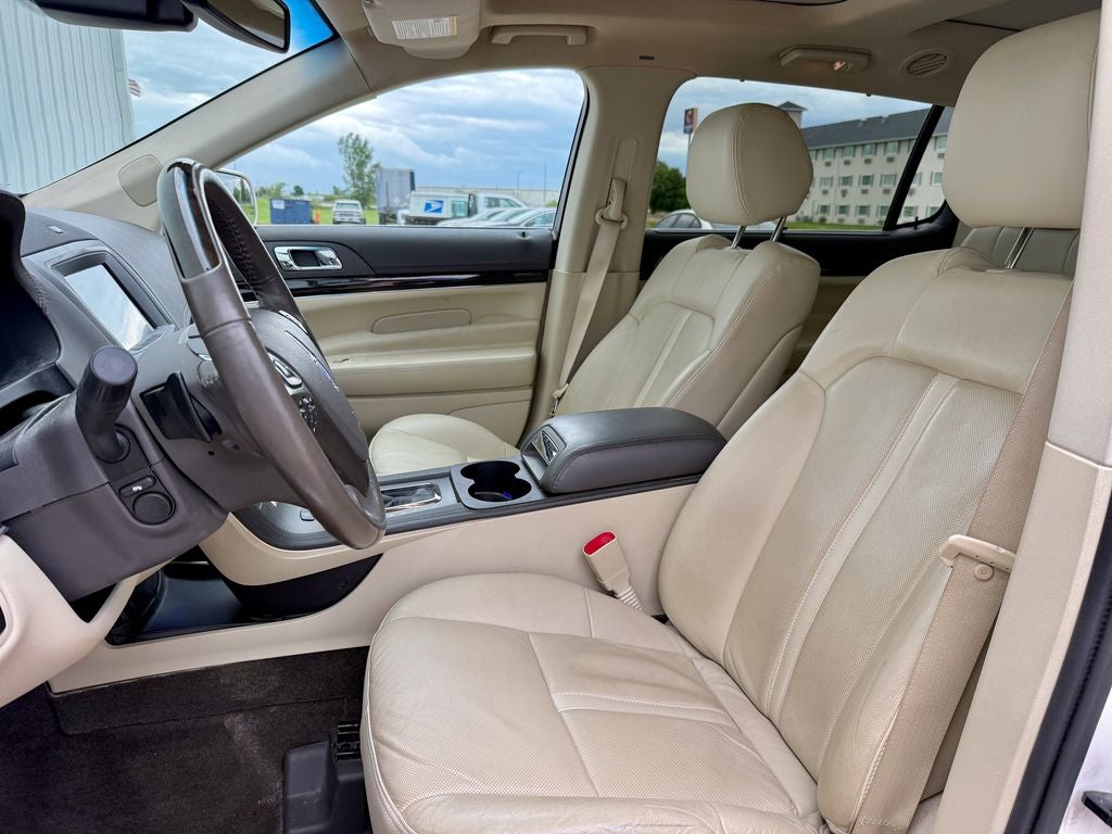 2016 Lincoln MKT EcoBoost