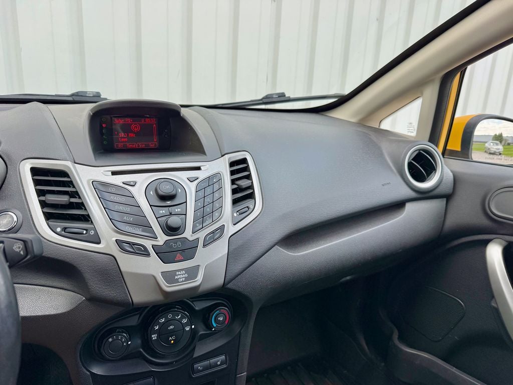 2011 Ford Fiesta SES