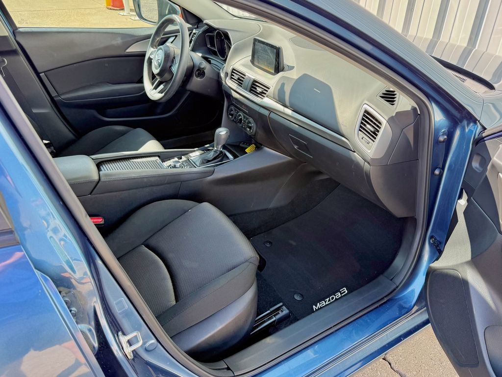2018 Mazda Mazda3 Sport