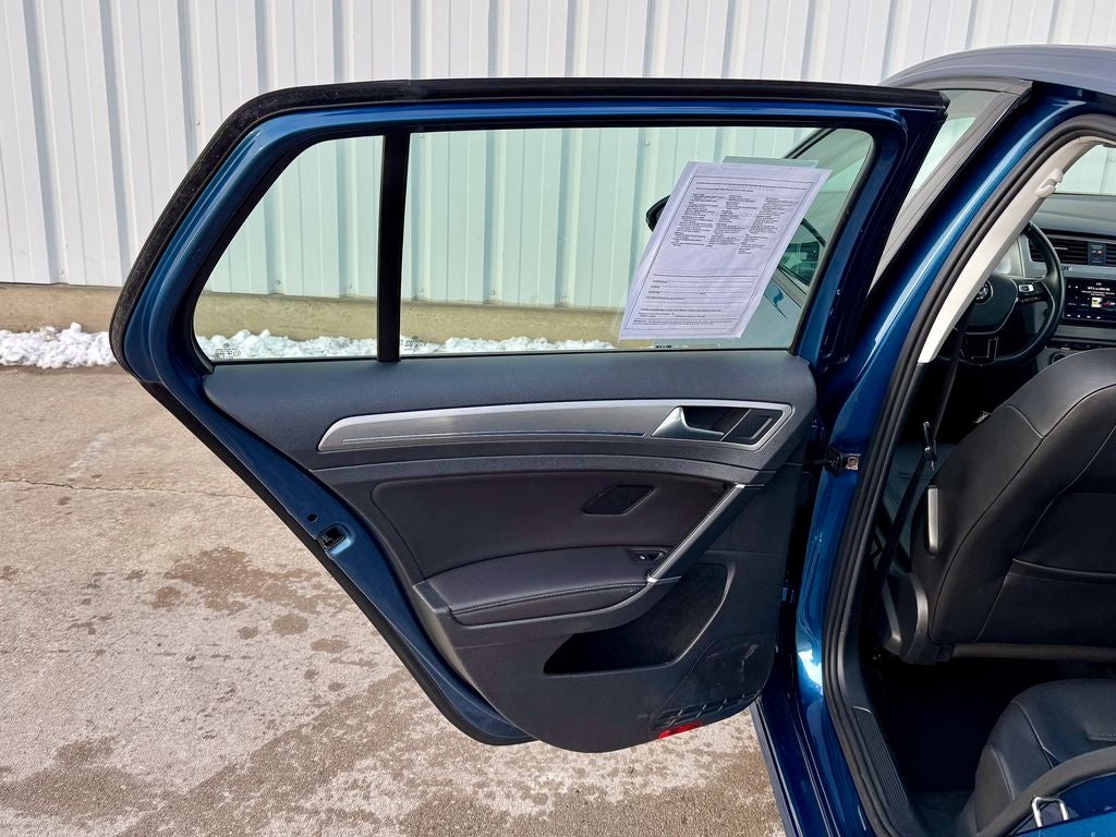 2016 Volkswagen Golf TSI SE 4-Door