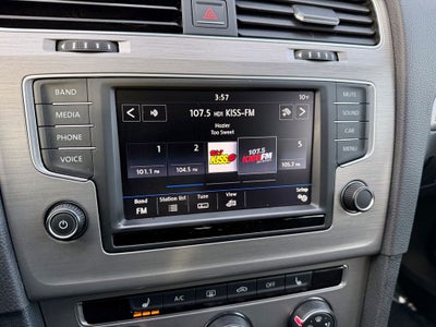 2016 Volkswagen Golf TSI SE 4-Door