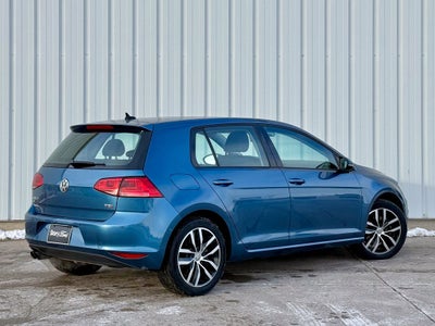 2016 Volkswagen Golf TSI SE 4-Door
