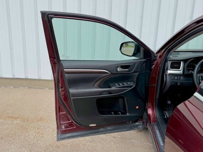 2016 Toyota Highlander Limited