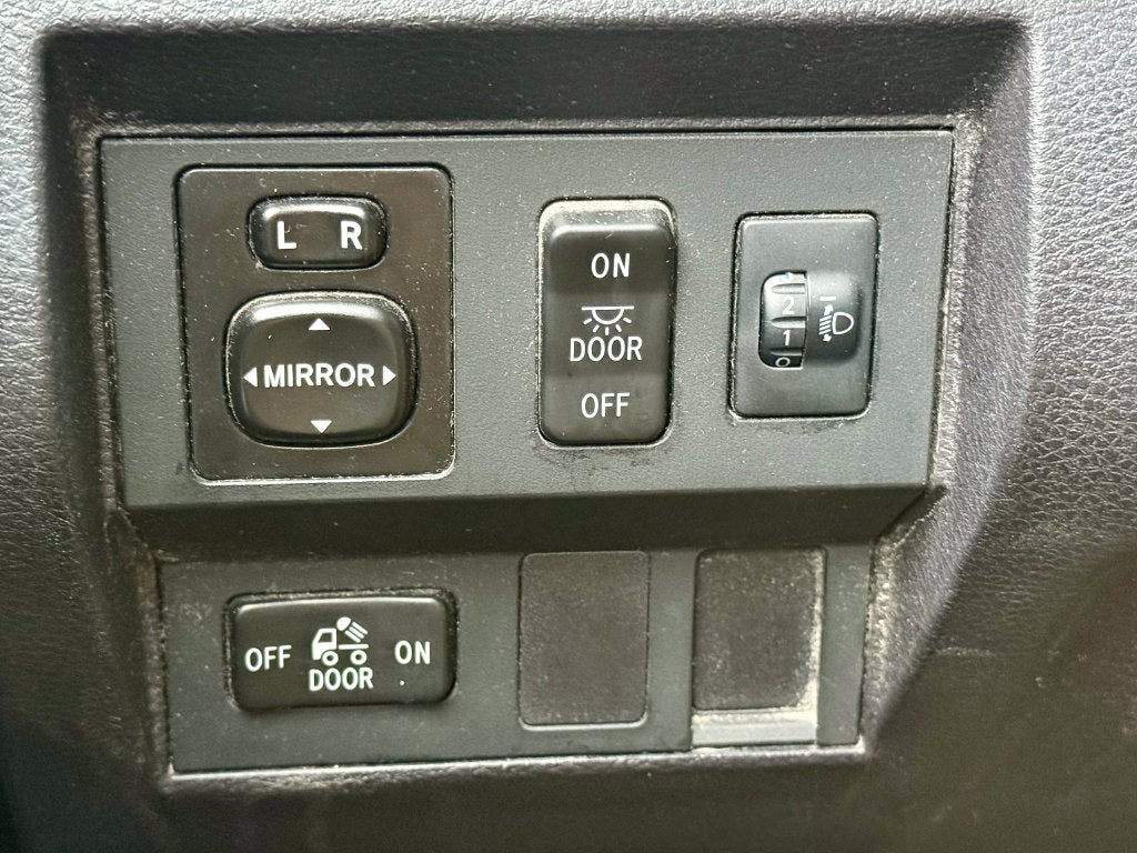 2014 Toyota Tundra SR5